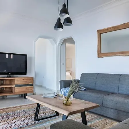 Absolute View Apartment *